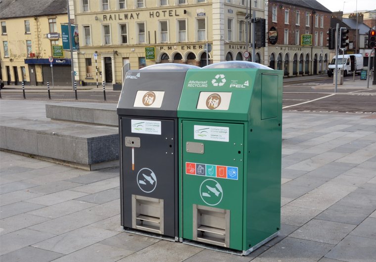 Outdoor BriteBin™ compacting litter bin in public space reducing collection frequency and carbon emissions.